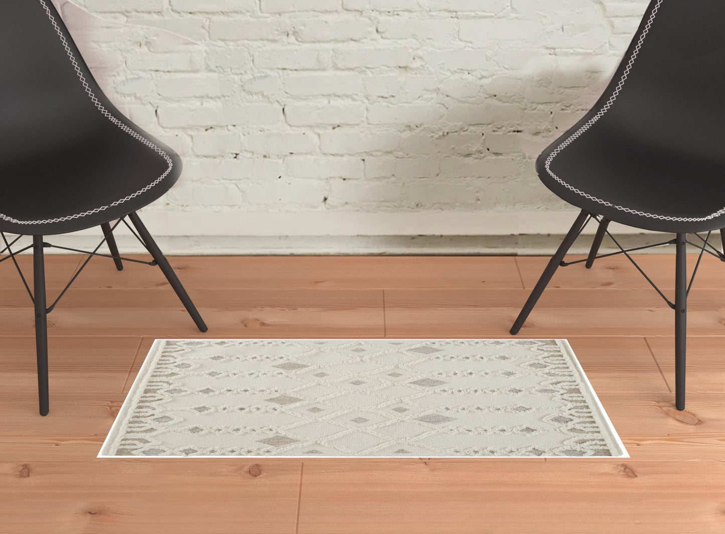 Hand-Tufted Wool Area Rug – Geometric Ivory & Silver