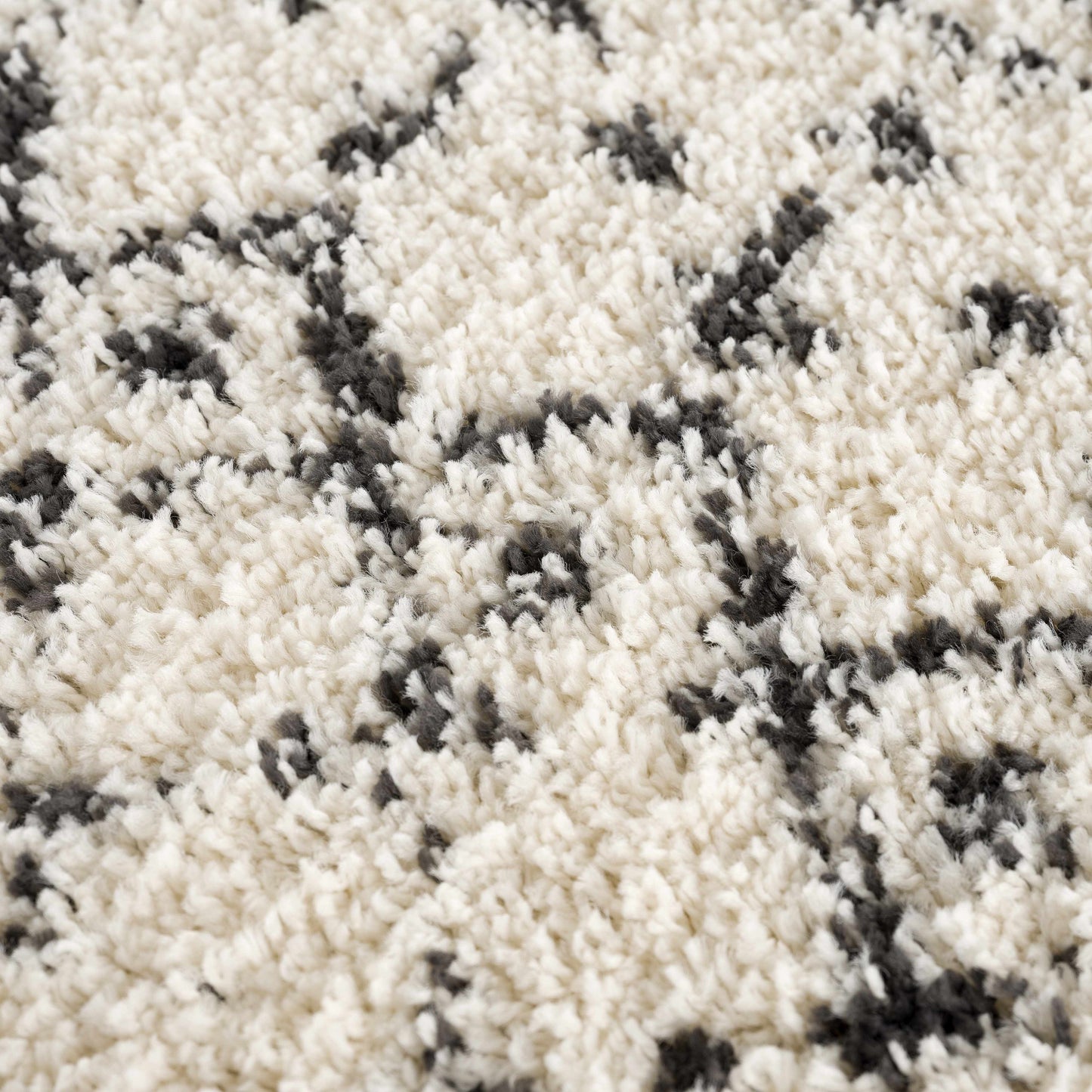 Hauteloom Kibureau Moroccan-Inspired Shag Area Rug