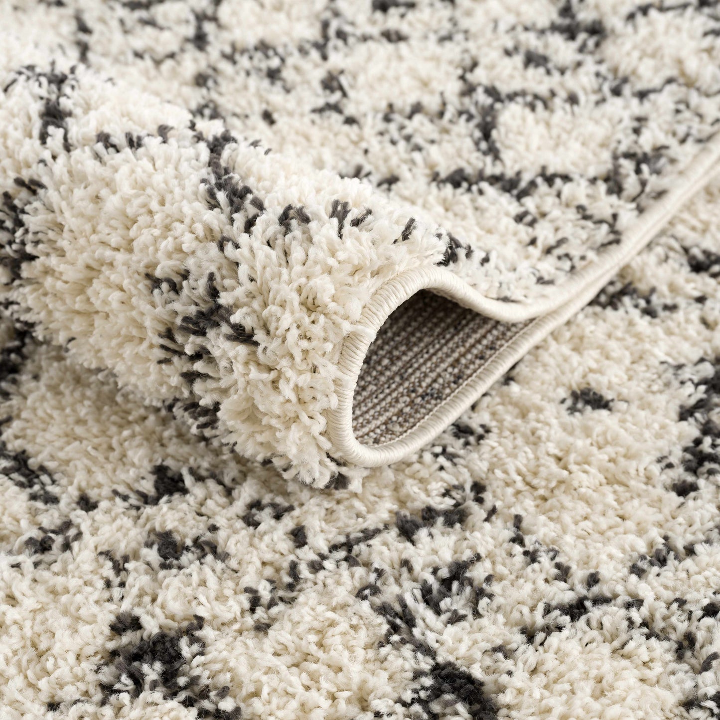 Hauteloom Kibureau Moroccan-Inspired Shag Area Rug