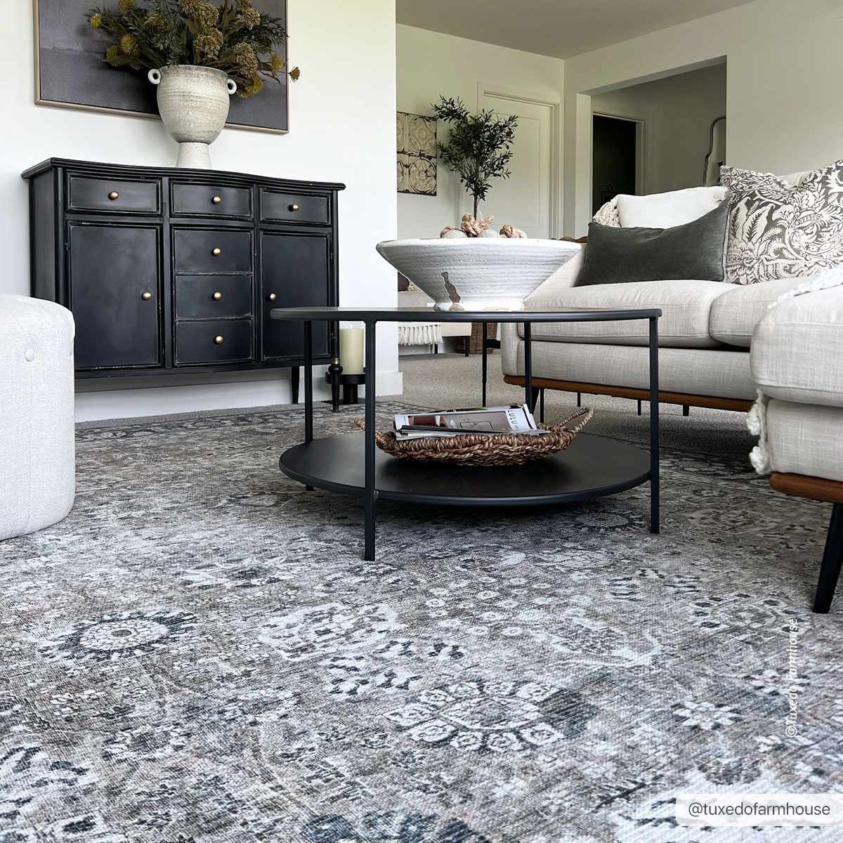 The Ganyangan Collection: Low-Pile Rug with Vintage Style