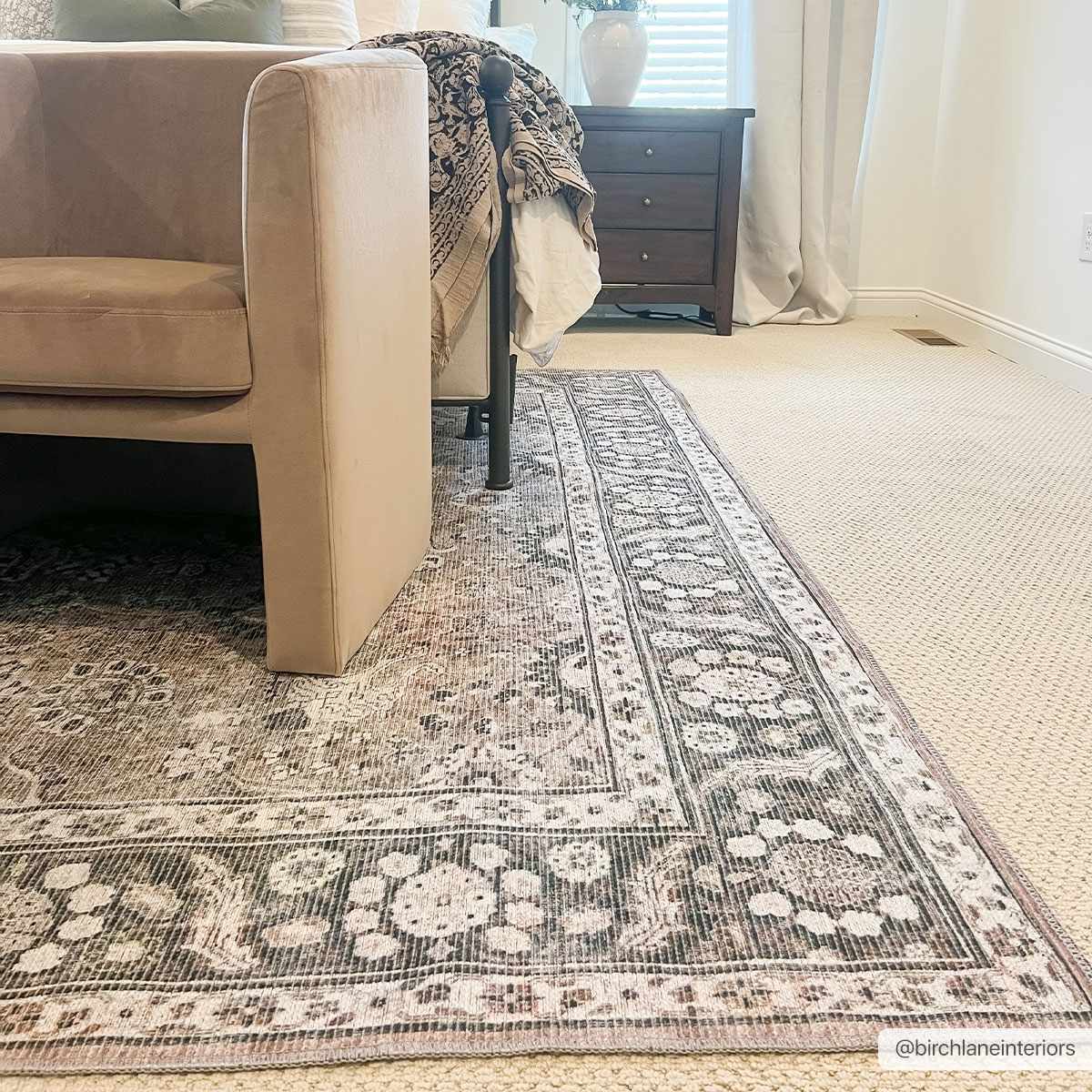 The Ganyangan Collection: Low-Pile Rug with Vintage Style