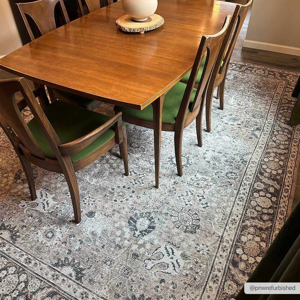 The Ganyangan Collection: Low-Pile Rug with Vintage Style