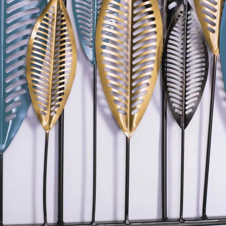 Elegant Metal Leaf Wall Art