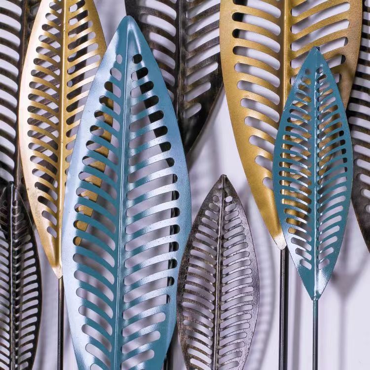 Elegant Metal Leaf Wall Art