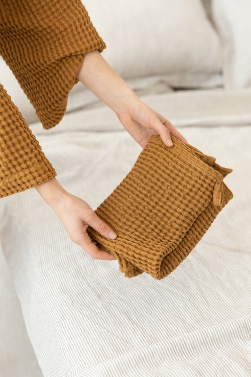 Linen Cotton Waffle Towel | Soft & Absorbent in Asphalt Grey