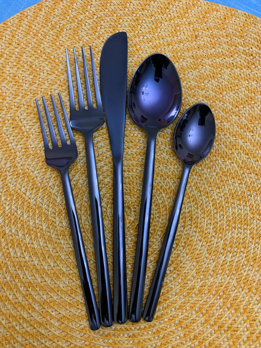Premium Handcrafted Black Flatware Set – 20 PCS