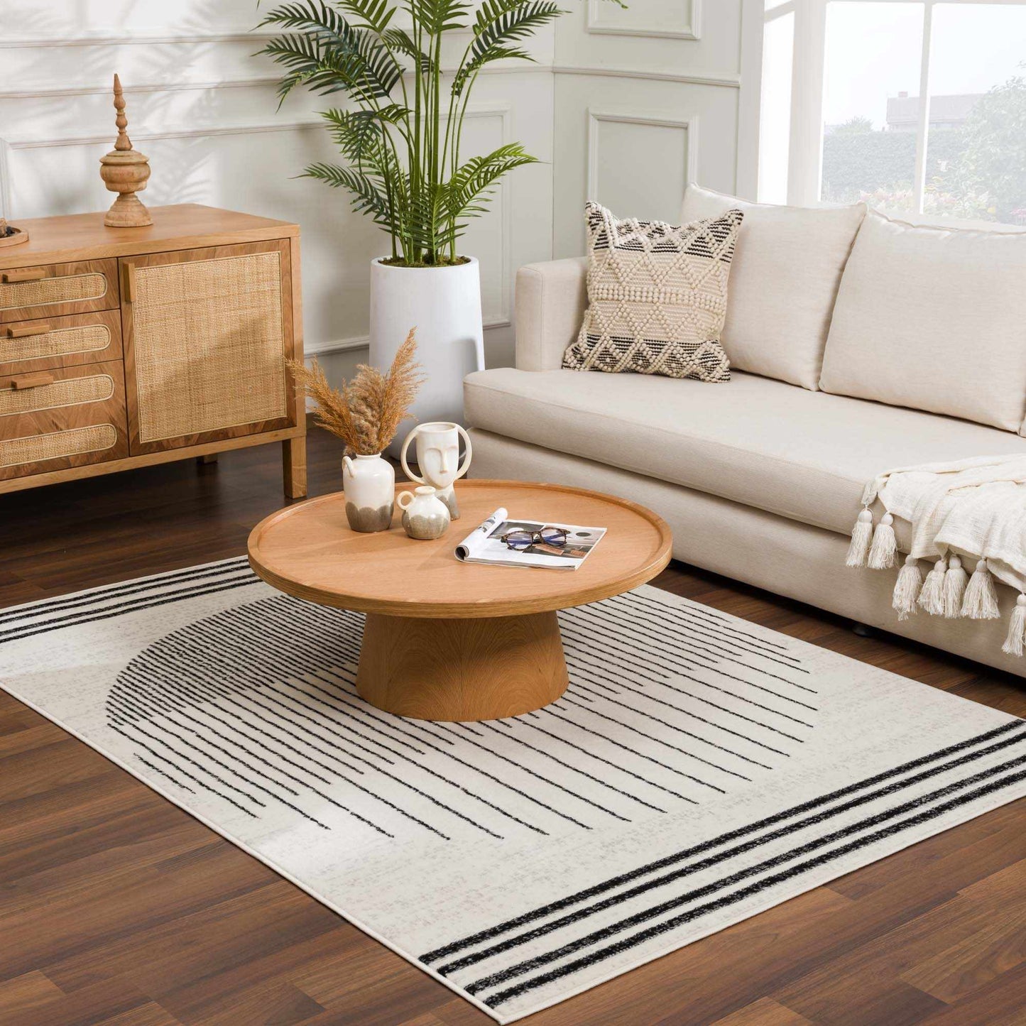 Hauteloom Angus Collection Non-Shedding Medium Pile Rug