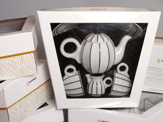 Sarka coffee/tea set