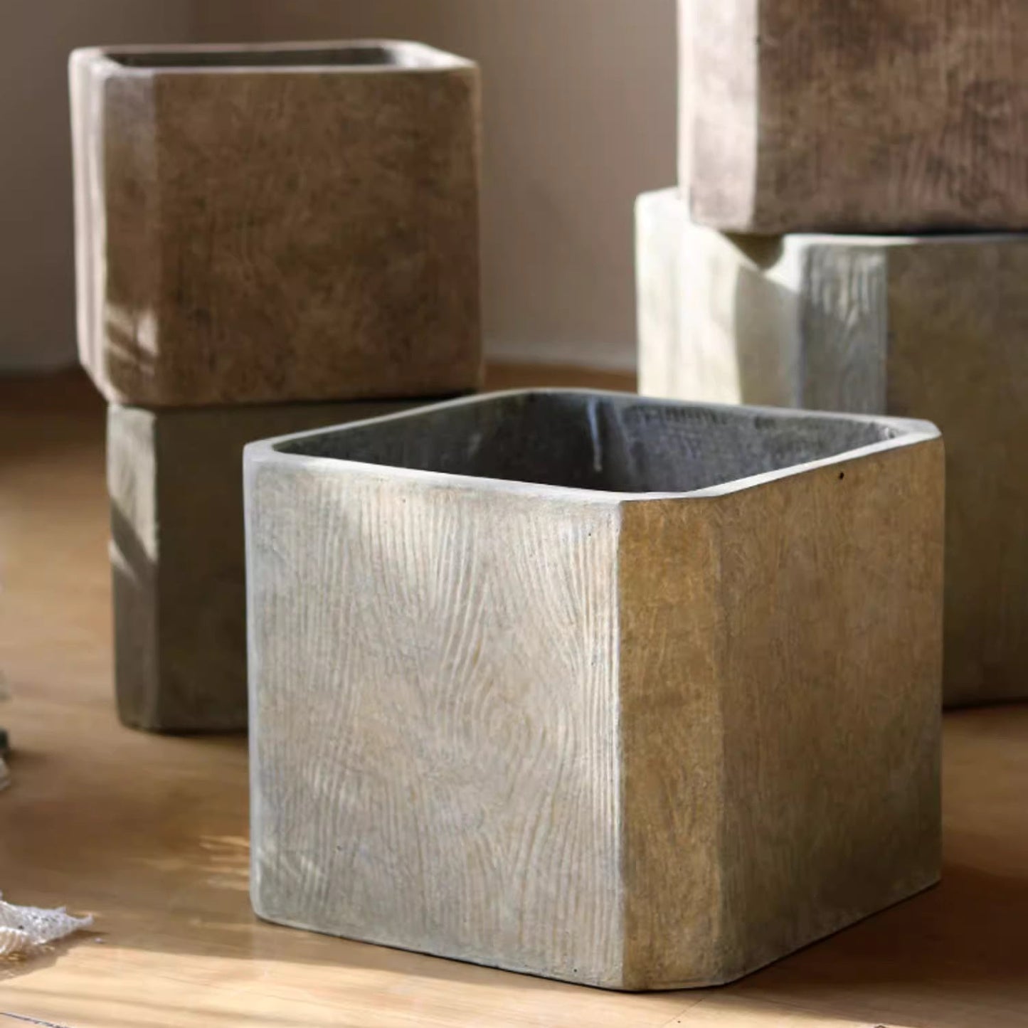 Lightweight Magnesium Clay Planter | Brown Indoor & Outdoor Pot with Drainage