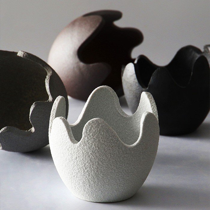 Handmade Ceramic Eggshell Flower Pot - Abstract Art