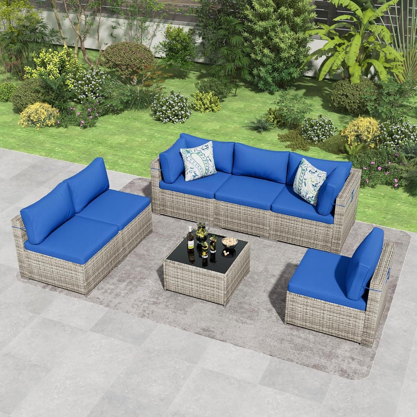 Outdoor wicker conversation set with 9cm thick cushions