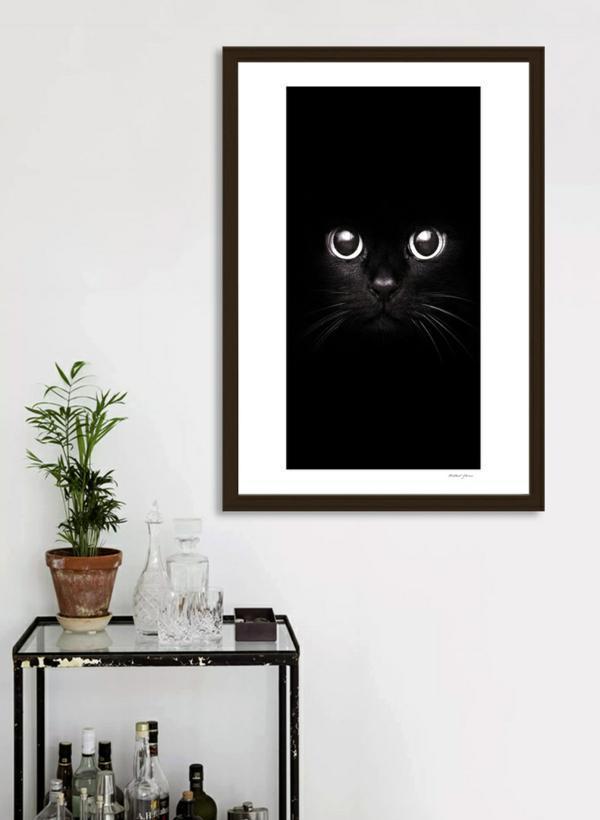 Vector Frame – Sleek Solid Wood Frame for Modern Wall Art