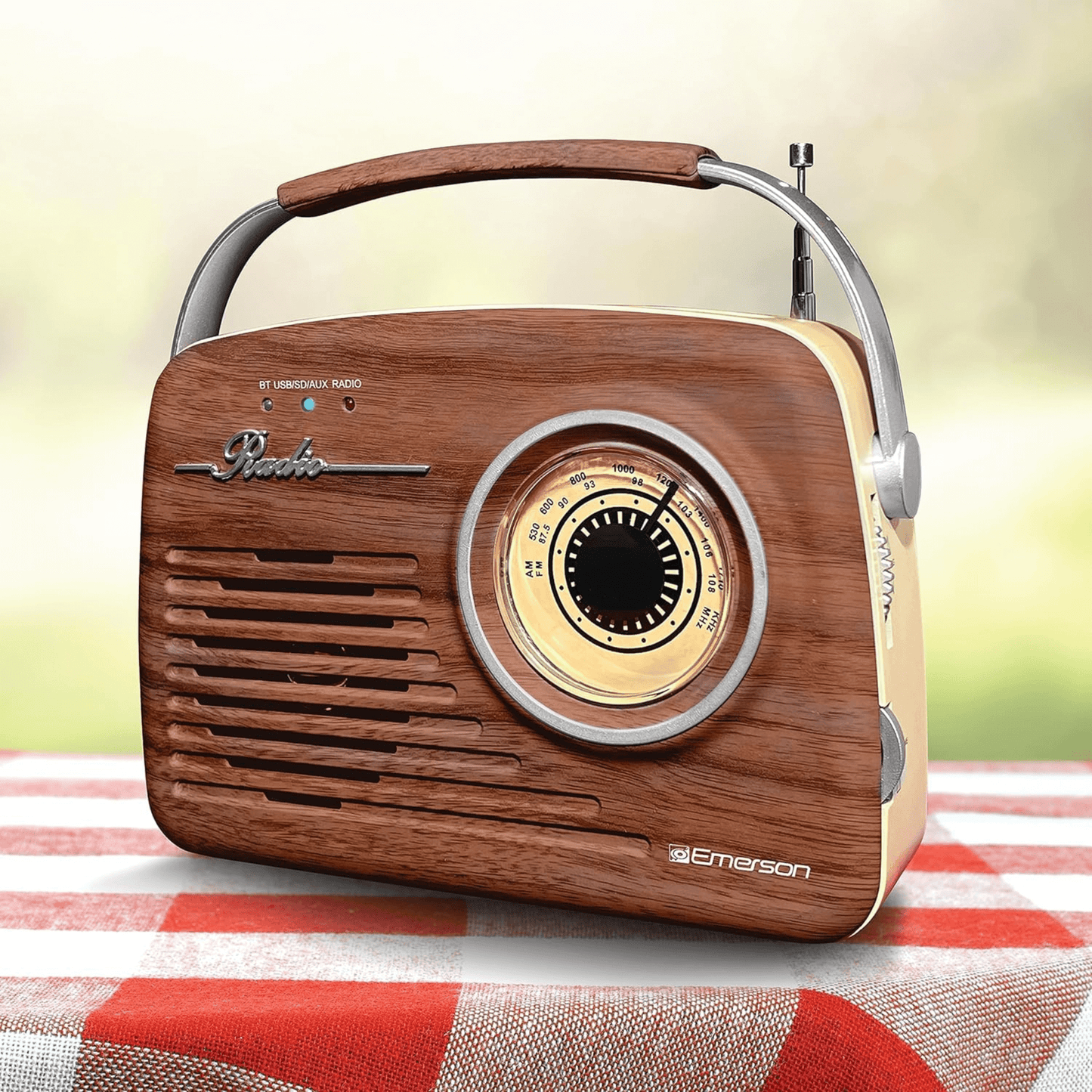 Emerson Retro Radio Bluetooth 5.0 Portable AM/FM Rechargeable Analog Wood Finish
