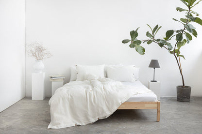 Duvet Cover with Coconut Buttons