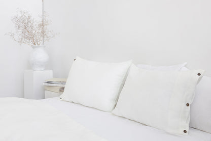 Stonewashed Linen Bedding Set with Coconut Button Closure – All-Season Comfort
