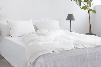 Duvet Cover with Coconut Buttons