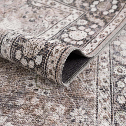 The Ganyangan Collection: Low-Pile Rug with Vintage Style