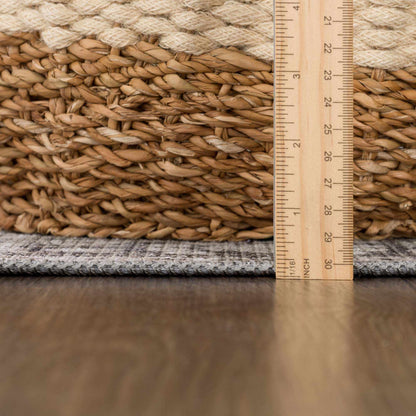 The Ganyangan Collection: Low-Pile Rug with Vintage Style