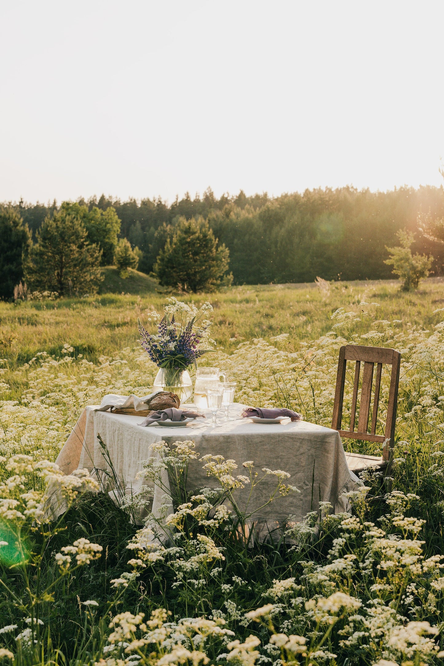 Rustic Ruffled Linen Table Cover – Wedding & Dining