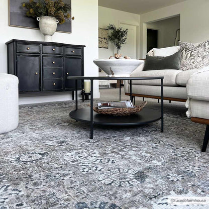 The Ganyangan Collection: Low-Pile Rug with Vintage Style