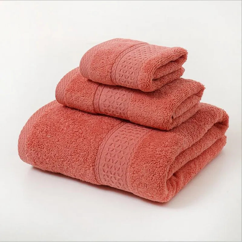 Super Absorbent Cotton Bath Towel — Lightweight & Quick Dry