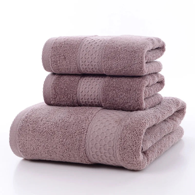 Super Absorbent Cotton Bath Towel — Lightweight & Quick Dry