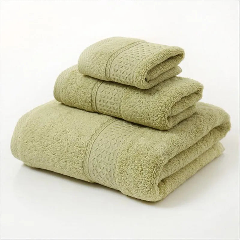 Super Absorbent Cotton Bath Towel — Lightweight & Quick Dry