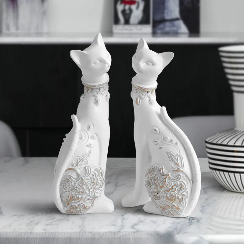 Decorative Resin Cat Figurine – European-Inspired Home Accent