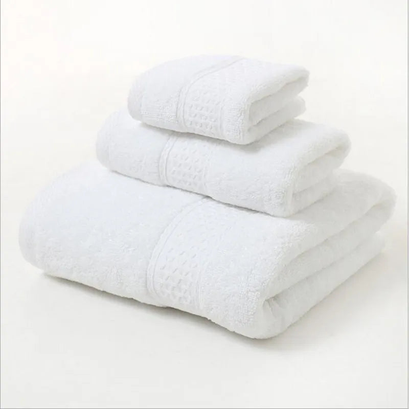 Super Absorbent Cotton Bath Towel — Lightweight & Quick Dry
