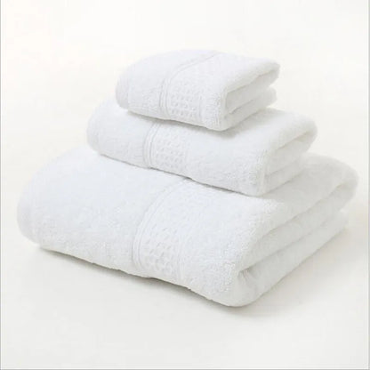 Super Absorbent Cotton Bath Towel — Lightweight & Quick Dry