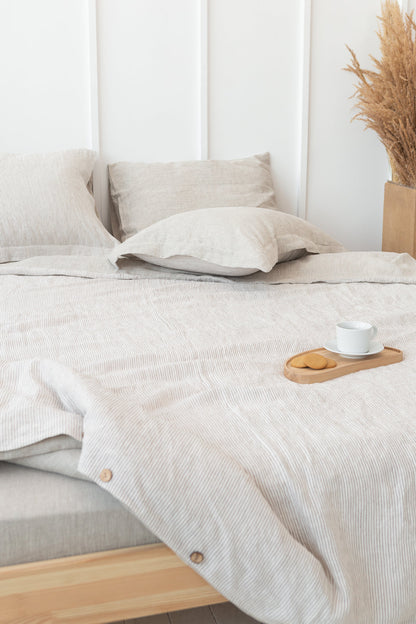Reversible Linen Bedding Set – Natural Light & Striped Beige, Coconut Button Closure
