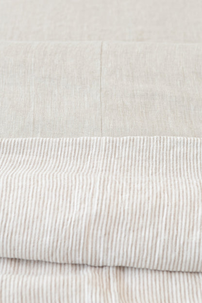 Reversible Linen Bedding Set – Natural Light & Striped Beige, Coconut Button Closure