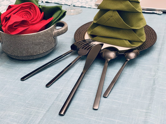 Premium Handcrafted Black Flatware Set – 20 PCS