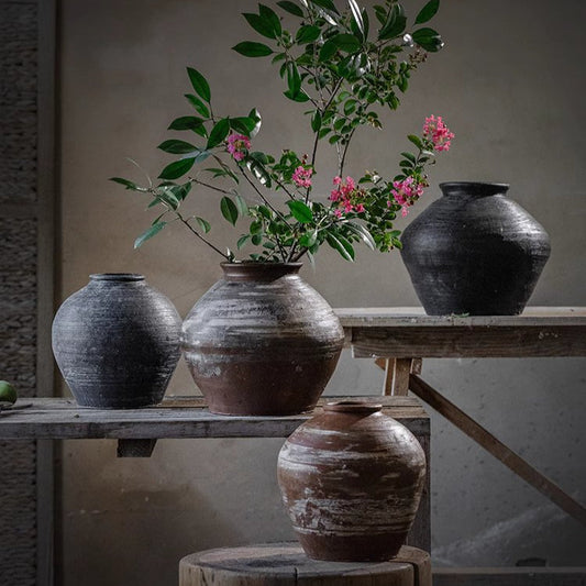 Japanese-inspired terracotta-concrete jar for succulents or decor