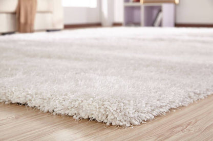 Chubby Collection White Shaggy Area Rug – Hand-Tufted Polyester by Amazing Rugs