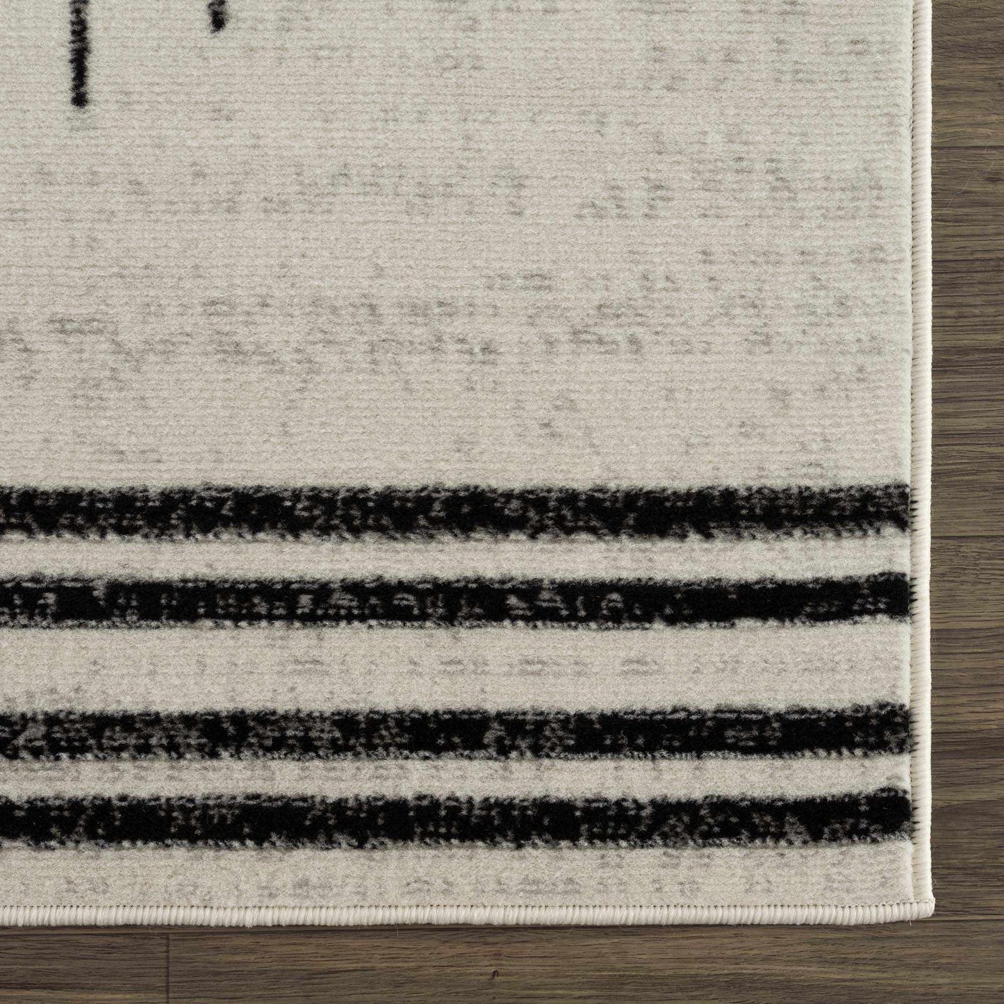 Hauteloom Angus Collection Non-Shedding Medium Pile Rug