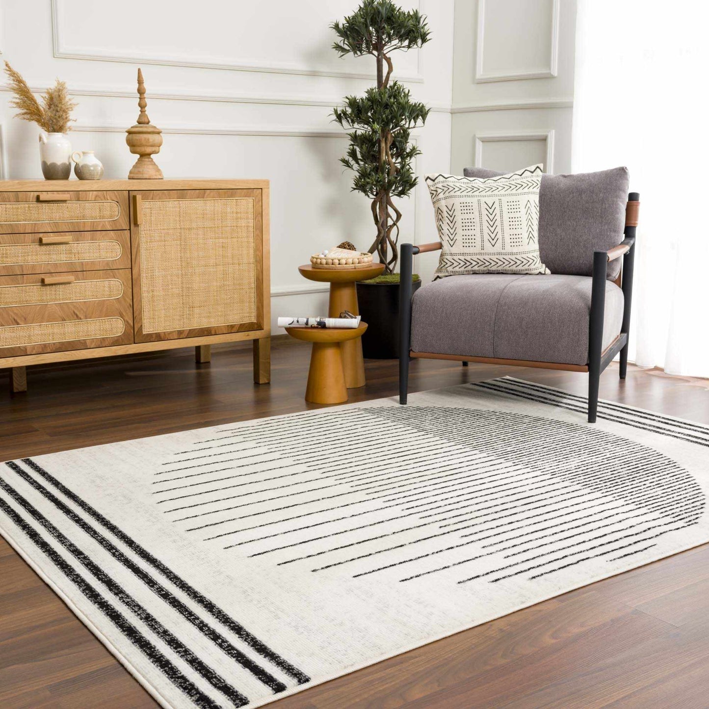 Hauteloom Angus Collection Non-Shedding Medium Pile Rug