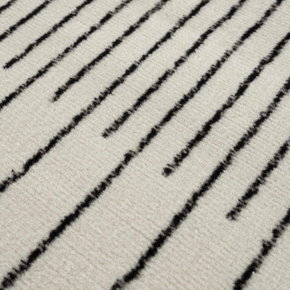 Hauteloom Angus Collection Non-Shedding Medium Pile Rug