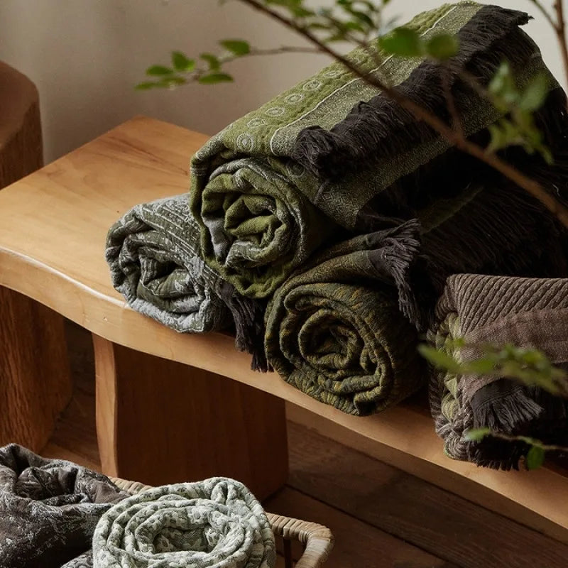Vintage Jacquard Cotton Throw Blanket with Tassel Fringe