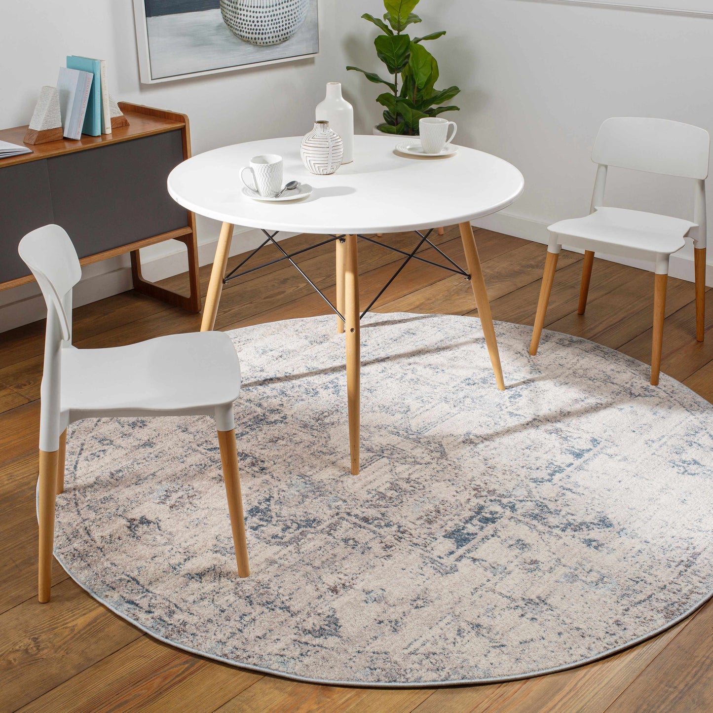 Orrick Modern Farmhouse Medallion Rug – Soft Gray & Cream Persian Design