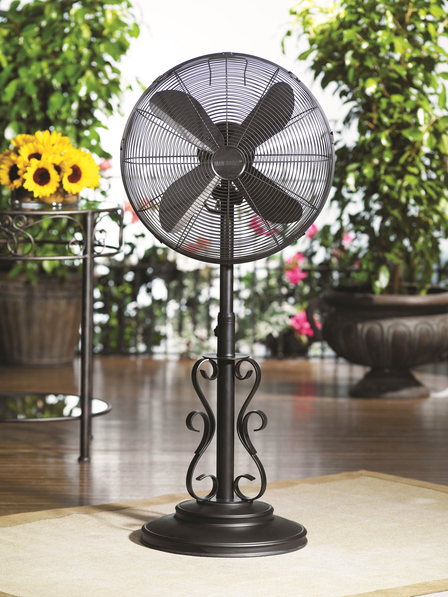 Vintage-Inspired Cast Metal Fan – 18” Outdoor