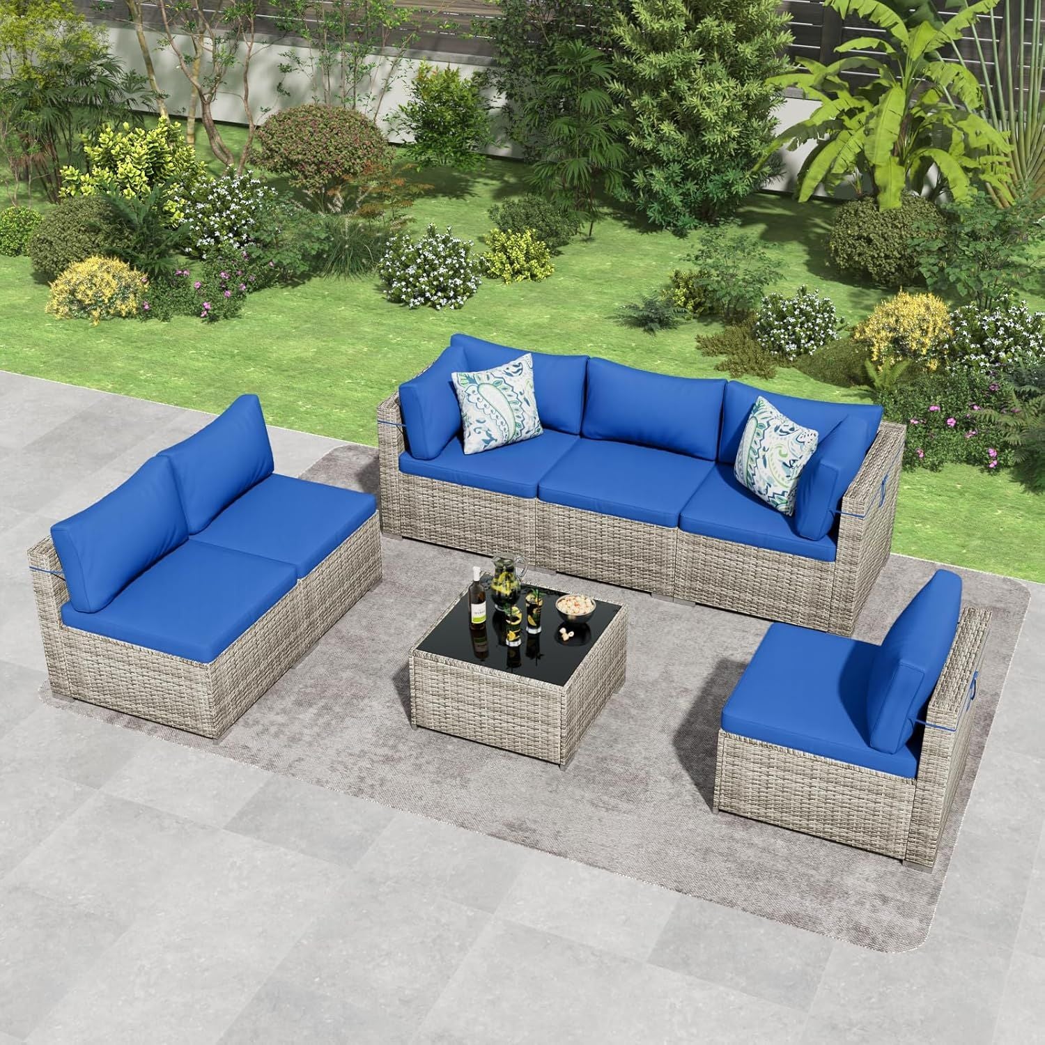 Outdoor wicker conversation set with 9cm thick cushions
