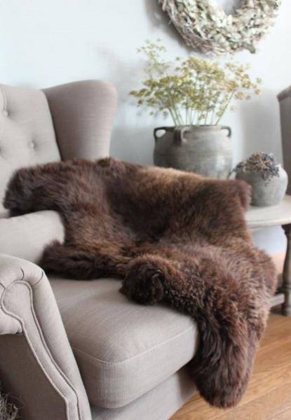 Natural Brown Sheepskin Rug
